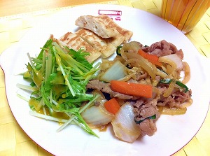 豆腐ステーキと野菜炒め.jpg