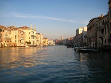 3763003_929808025_175large.jpg