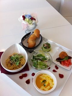 s-cnd lunch.jpg